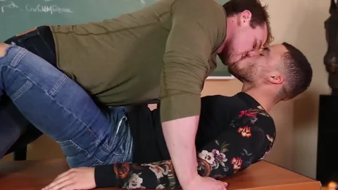 Hunting Beaux - Beaux Banks & Blake Hunter African Sex